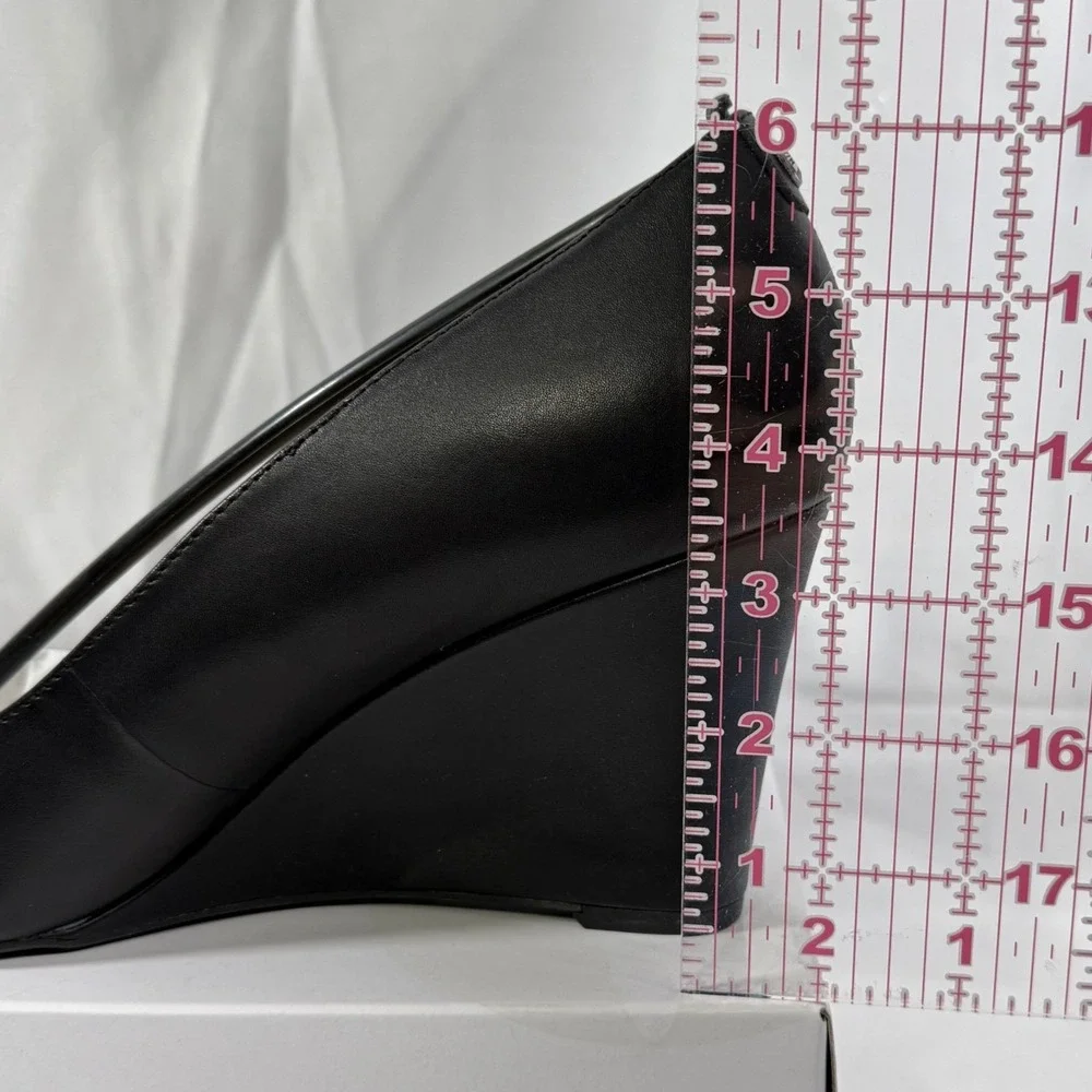 Nine West WNCAL9X9 Wedge Pump Women 11 Black Leather Pointed Toe Professional